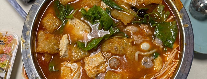 泳池生锅 is one of batu pahat food.