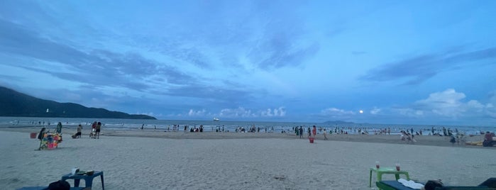 Phạm Văn Đồng Beach is one of Da Nang.