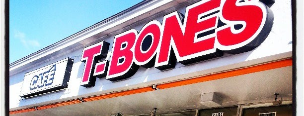 T-Bones Records & Cafe is one of Orte, die John gefallen.