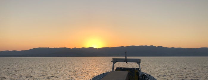 Turyol Chios Ferry is one of สถานที่ที่ Mehmet Ali ถูกใจ.