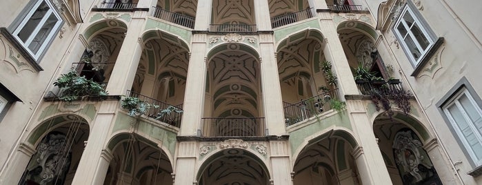 Palazzo dello Spagnolo is one of Thierry'in Beğendiği Mekanlar.