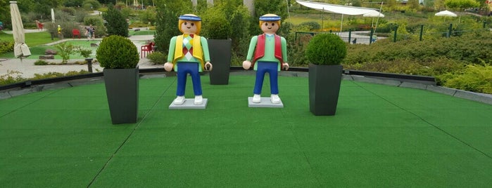 Playmobil Mini Golf is one of Robertさんのお気に入りスポット.
