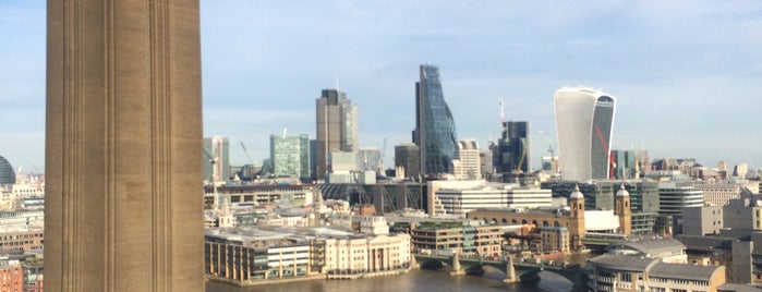 Tate Modern is one of Kevin'in Beğendiği Mekanlar.