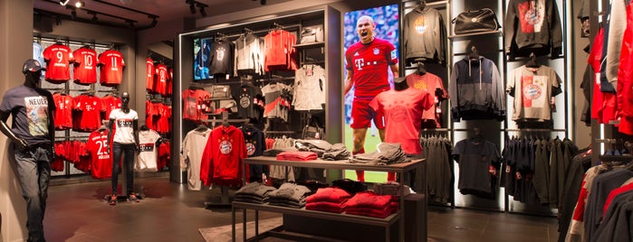 FC Bayern München Fanshop is one of SUattention.