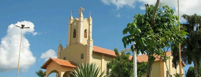 Cumari is one of Cidades de Goiás.