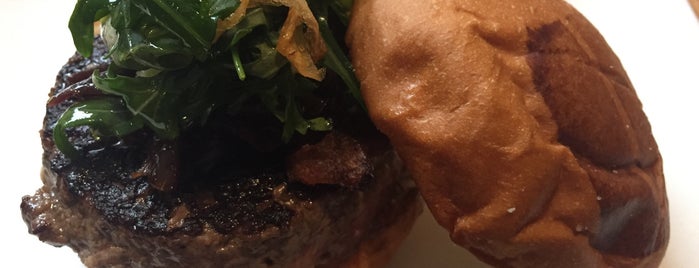Umami Burger is one of Joaoさんのお気に入りスポット.
