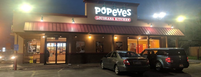 Popeyes Louisiana Kitchen is one of Tellieさんのお気に入りスポット.