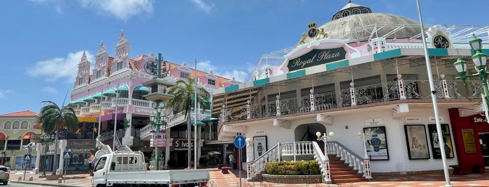 Royal Plaza Mall is one of Aruba 2015.