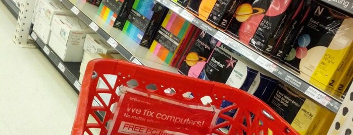 Office Depot is one of Lugares favoritos de Rodney.