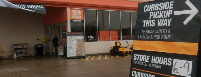 The Home Depot is one of Lieux qui ont plu à Rita.