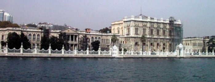 Başbakanlık Çalışma Ofisi is one of Resmi.