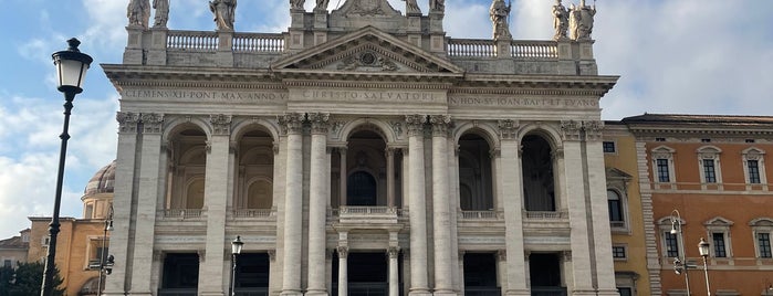 Basilica di San Giovanni in Laterano is one of Posti che sono piaciuti a Ugur.