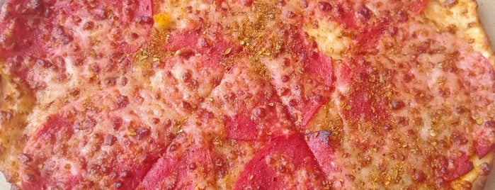 Domino's Pizza is one of Öveçler.