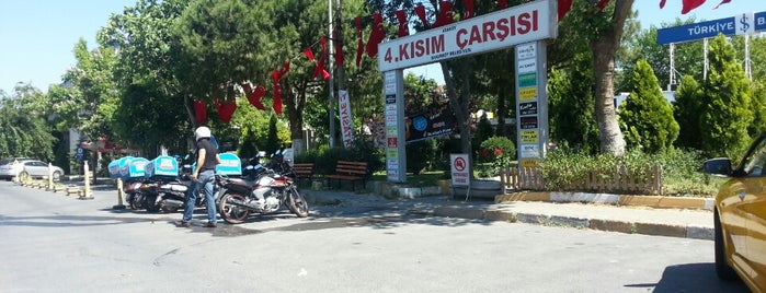 Ataköy 4. Kısım Çarşısı is one of สถานที่ที่ Ismail ถูกใจ.