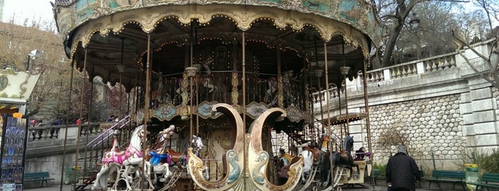Carousel de Montmartre is one of Paris.