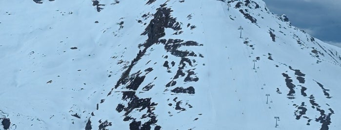 Jungfrau is one of Alpin.