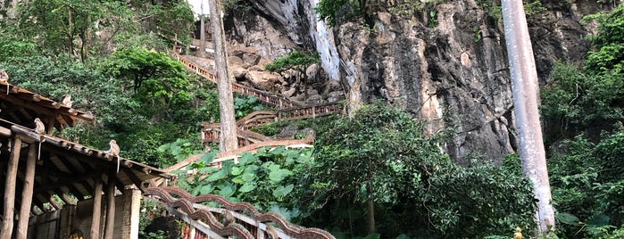 วัดถ้ำเขาฉกรรจ์ is one of นครนายก ปราจีนบุรี สระแก้ว.