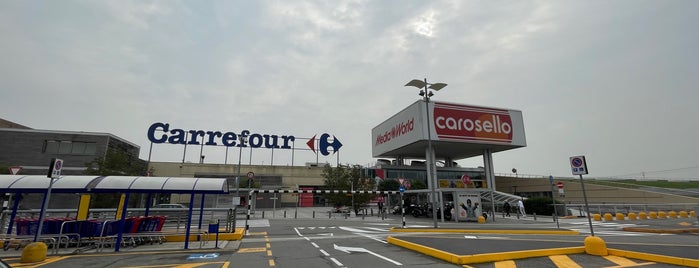 Carosello Shopping Centre is one of 4G Retail.