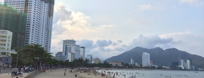 Bãi Biển Con Rồng (Dragon Beach) is one of Asia.Vietnam.