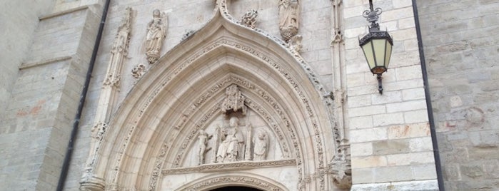 Iglesia de San Nicolás is one of Locais salvos de Kimmie.