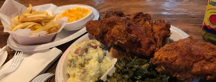 Gus's World Famous Fried Chicken is one of Midwest.