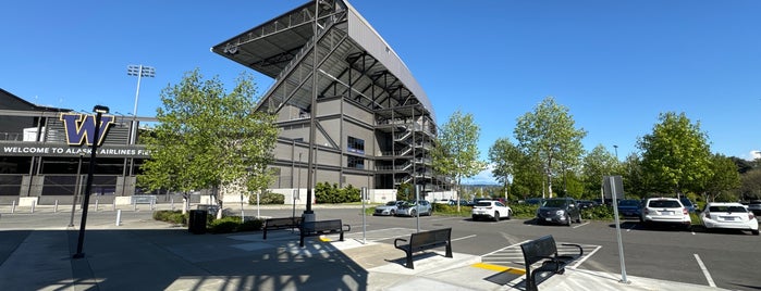 Alaska Airlines Field at Husky Stadium is one of Seattle 2015.