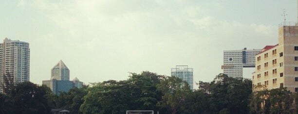 สนามบาสกองปราบฯ is one of สวนสาธารณะ.
