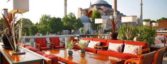 A'YA Lounge at Four Seasons Hotel Istanbul at Sultanahmet is one of Relaxing in Istanbul.