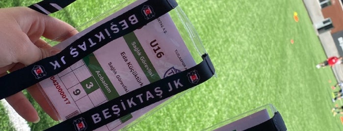 Beşiktaş Fulya Hakkı Yeten Tesisleri is one of qbi✔さんのお気に入りスポット.