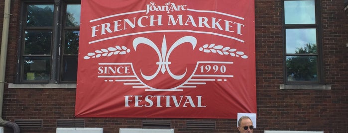 French Market is one of Tempat yang Disukai Rew.