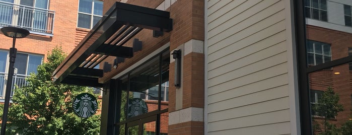 Starbucks is one of Gespeicherte Orte von Eric.