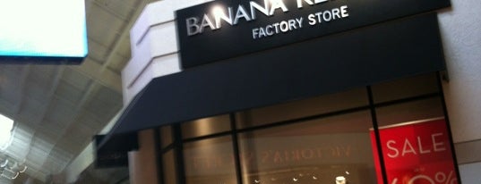 Banana Republic Factory Store is one of David : понравившиеся места.