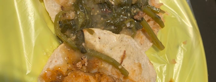 Cocina Doña Cristy is one of 24 horas de comida en CDMX.