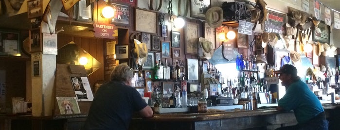 H-B Saloon is one of Lugares favoritos de Rob.