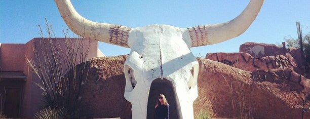 Longhorn Grill is one of Weird Museums and Roadside Attractions.