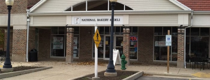 National Bakery & Deli is one of Lugares favoritos de Duane.