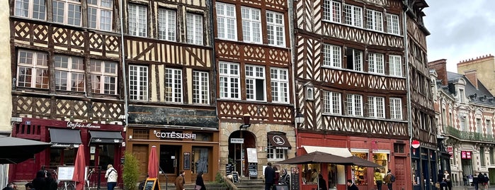 Place du Champ Jacquet is one of The best after-work drink spots in RENNES.