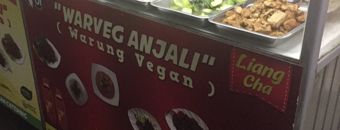 Warung Vegetarian Anjali is one of Herbivore Badge.