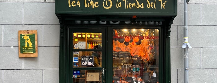 Tea time is one of Lugares Madrid.