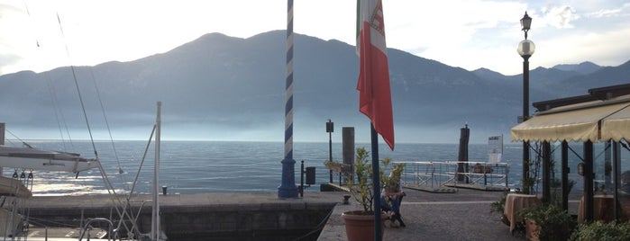 Ristorante sul Lago "Da Umberto" is one of Gardasee.