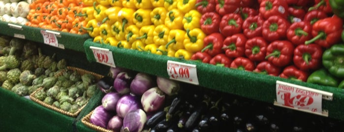 The 15 Best Supermarkets in New York City