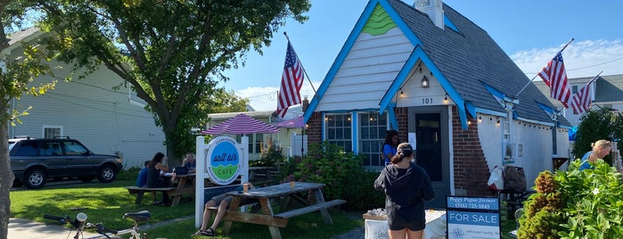 Salt Air Cafe is one of Long Island.