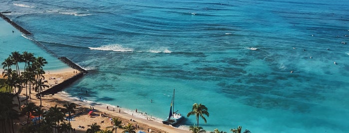 Hyatt Regency Waikiki Beach Resort And Spa is one of Hotels 1.