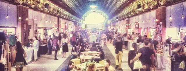 Nomada Market is one of Madrid Hipster.