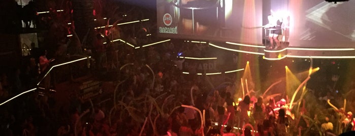 Coco Bongo is one of Cancún.
