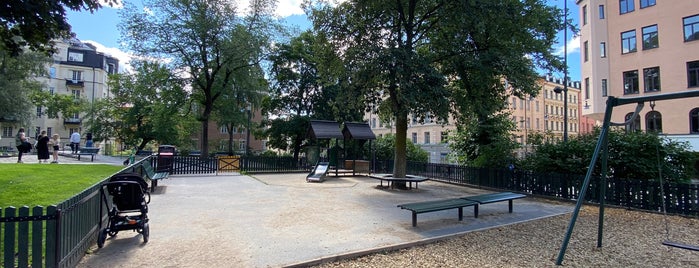 Tegnérlundens lekpark is one of Lekplatser i Stockholm (Playgrounds in Stockholm).