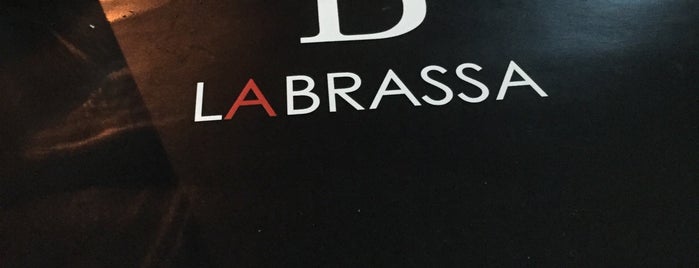 La Brassa is one of Locais curtidos por Angel Luis.