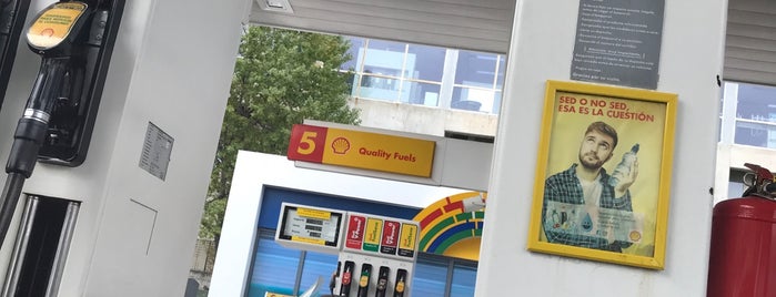 Shell is one of Estaciones de Servicio.