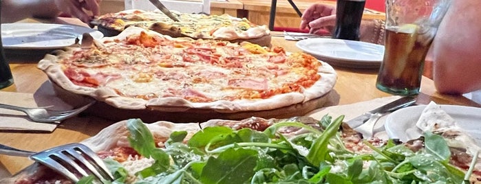 La Cúpula is one of best PizzA in Madrid.