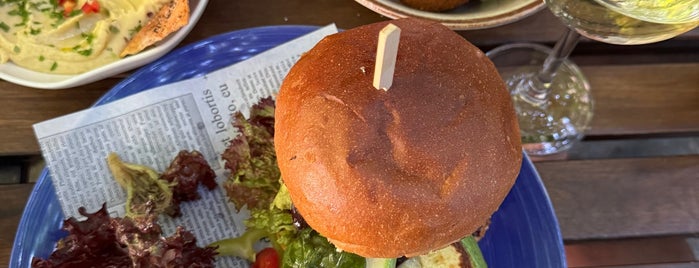 Made in Blue is one of Eat in Sofia.